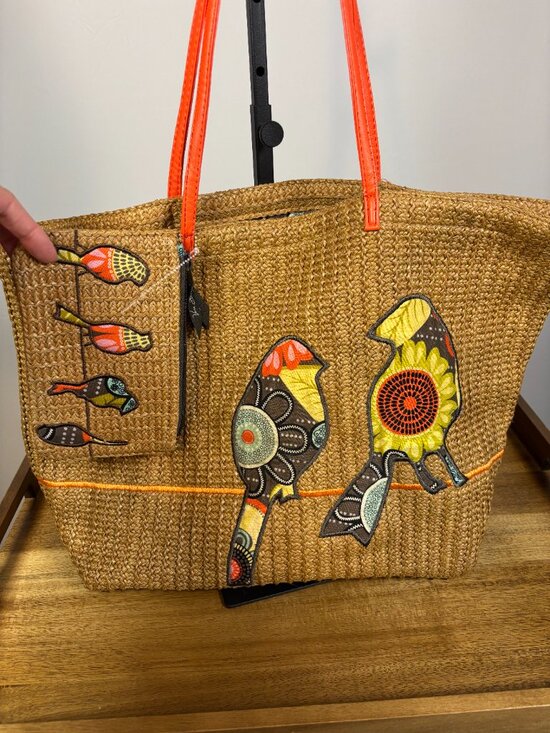 Vera Bradley Handbags - Vera Bradley Flower Shower Bird Applique Tan Woven Large Straw Tote & Wristlet